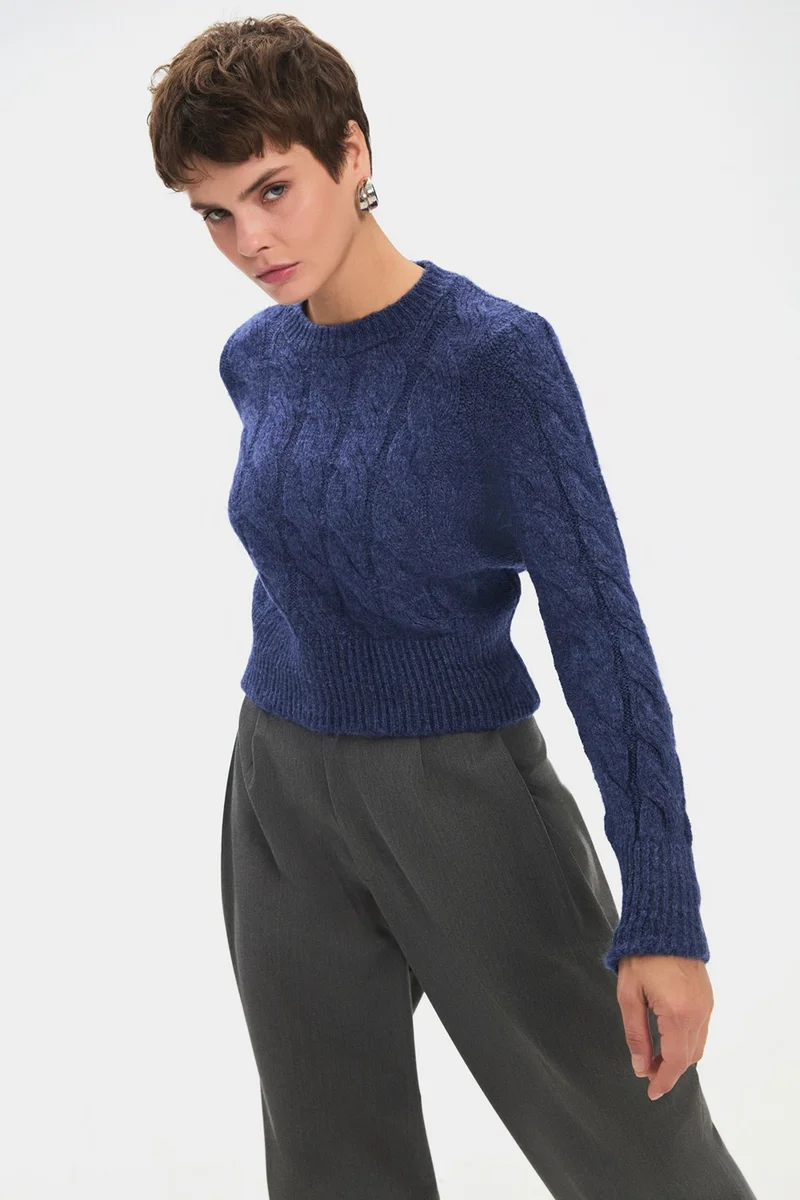 JUNE Women's Crew Neck Hair Knit Detailed Knitwear Sweater