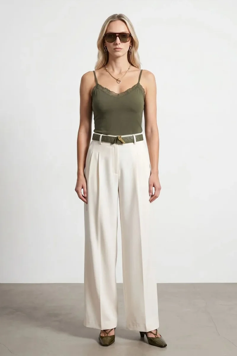 DILVIN Slim Fit Sleeveless V-Neck Cami Blouse