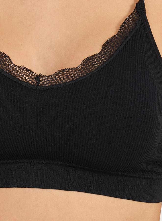Styli Pack of 3 - Padded Lace Trim Crop Top with Thin Criss Cross Straps  - Image 4