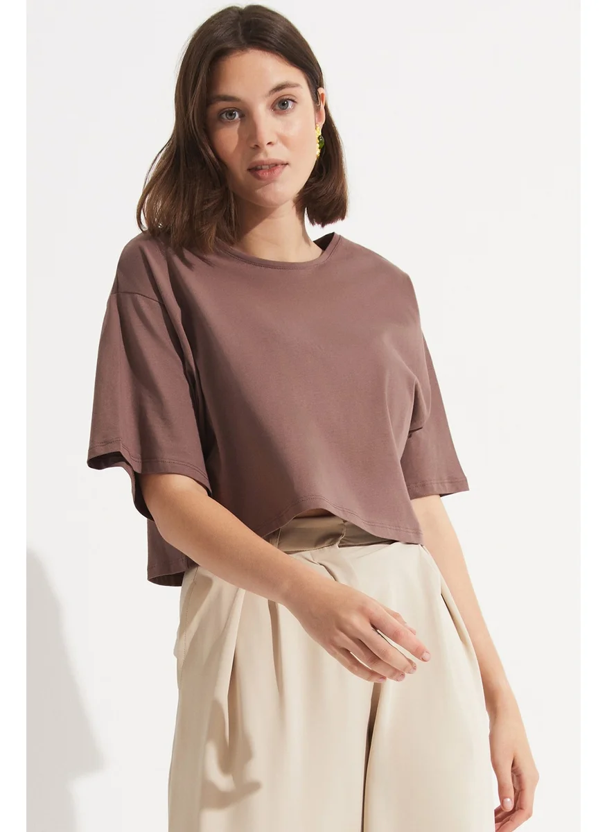 JUNE 100% Cotton Loose Crop T-Shirt