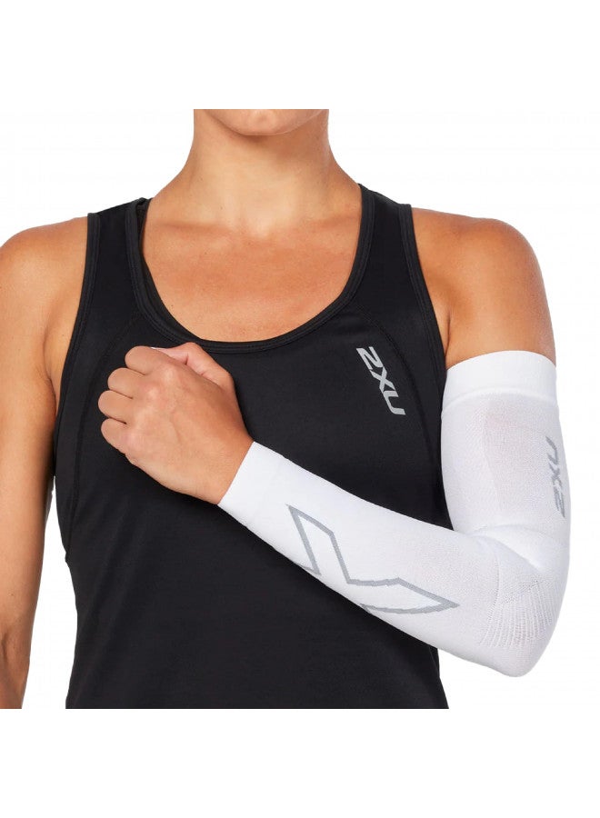 2XU Compression Flex Arm Sleeve - X-Small - Black/Grey - Image 1