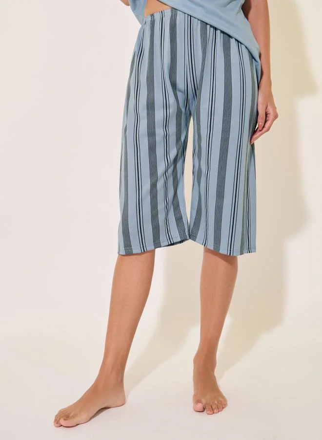 تايك تو Graphic Tee and Shorts Pajama Short Set