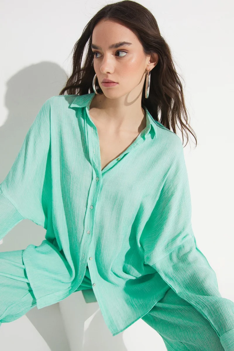 JUNE Exclusive Linen Blend Shirt