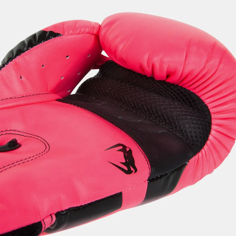 VENUM Elite Boxing Gloves (16 oz)