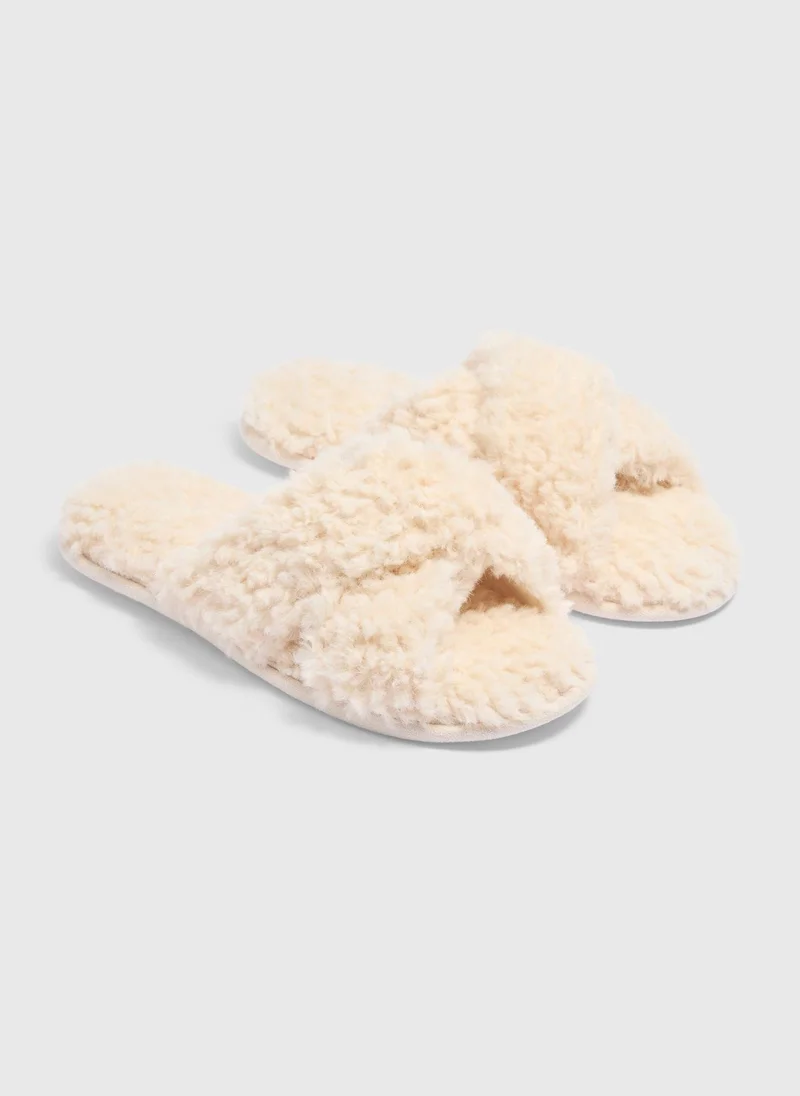 ماتلان Cream Teddy Cross Strap Slippers