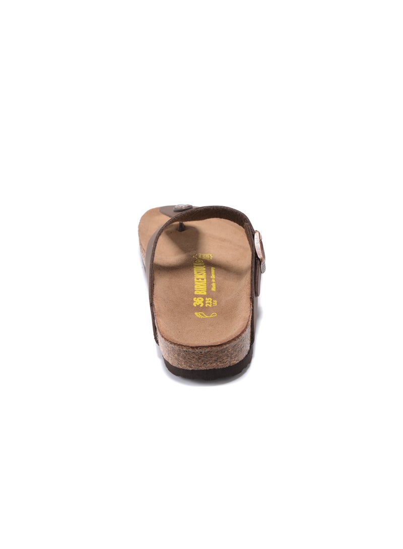 BIRKENSTOCK Gizeh Toe-Post Leather Sandals - Image 4