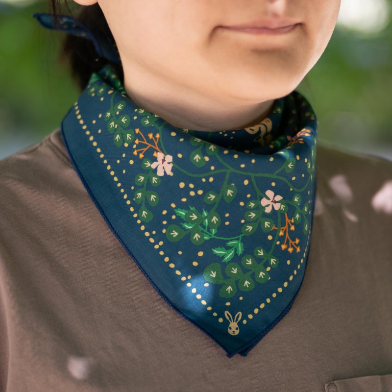 WHTE MOSS Bandana â€“ Classic Three Hares Design, 100% Cotton Boho Floral Handkerchief Hair Scarf, Perfect Thanksgiving & Christmas Gift (Forest blue) - Image 5
