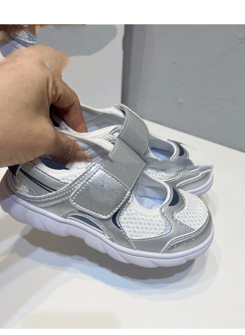 Children's Mesh Breathable Sports Toe Cap Sandals - Image 1