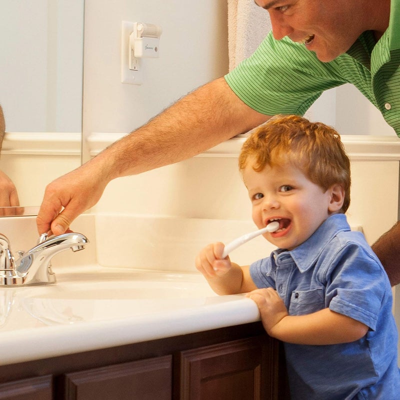 Dreambaby Toothbrush Set 3 Stage, White - Image 4