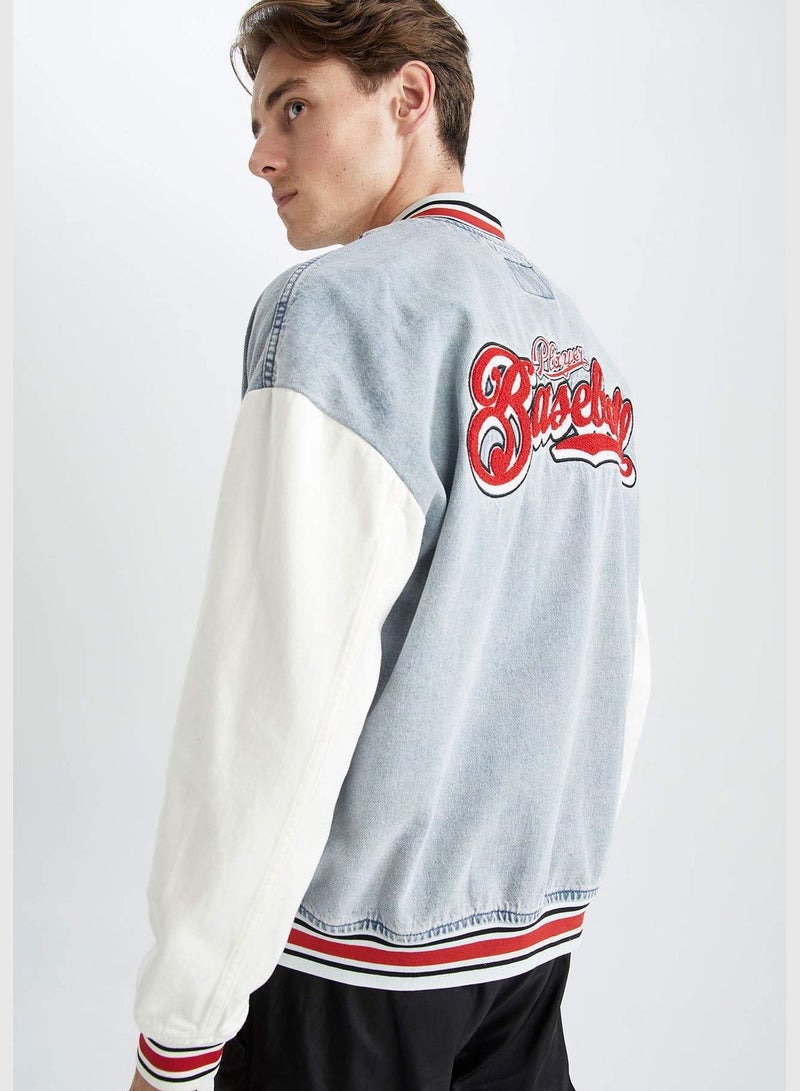 ديفاكتو جاكيت جينز بأكمام طويلة وقصة مريحة للرجال - Image 1