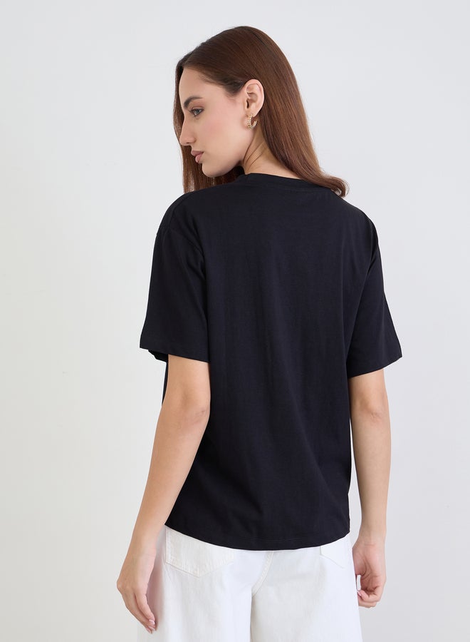 Styli Black Embroidered Floral Pocket T-Shirt - Image 4