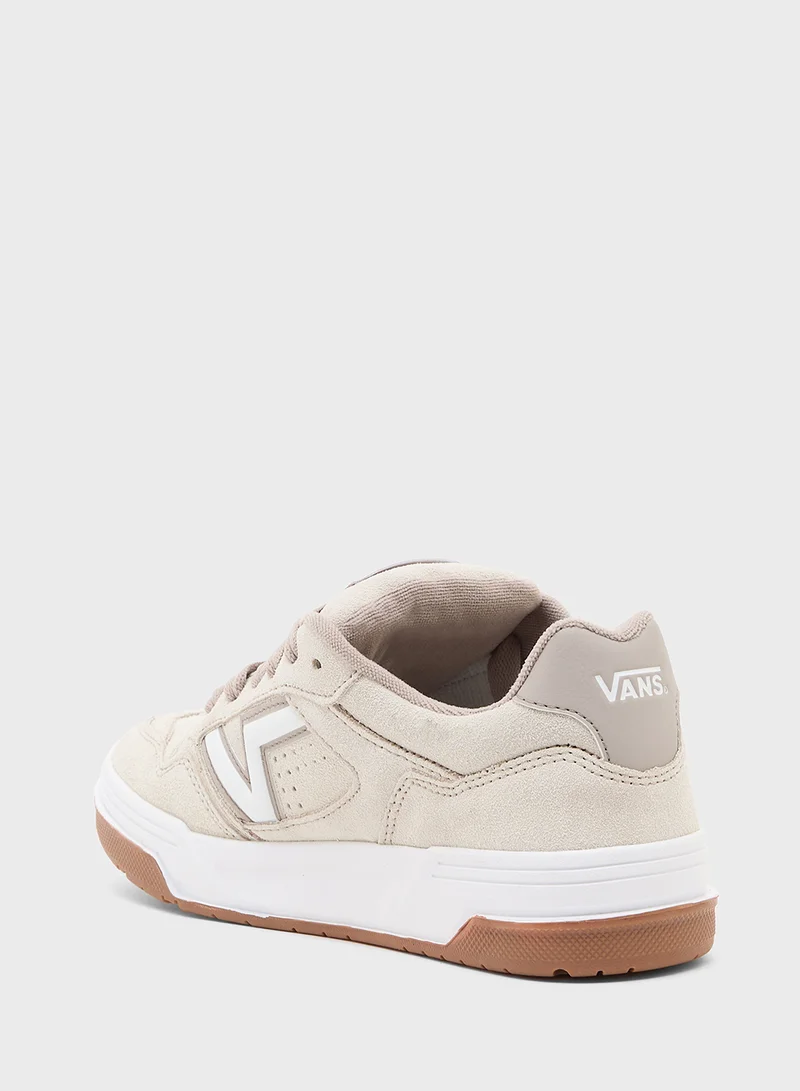 VANS Upland