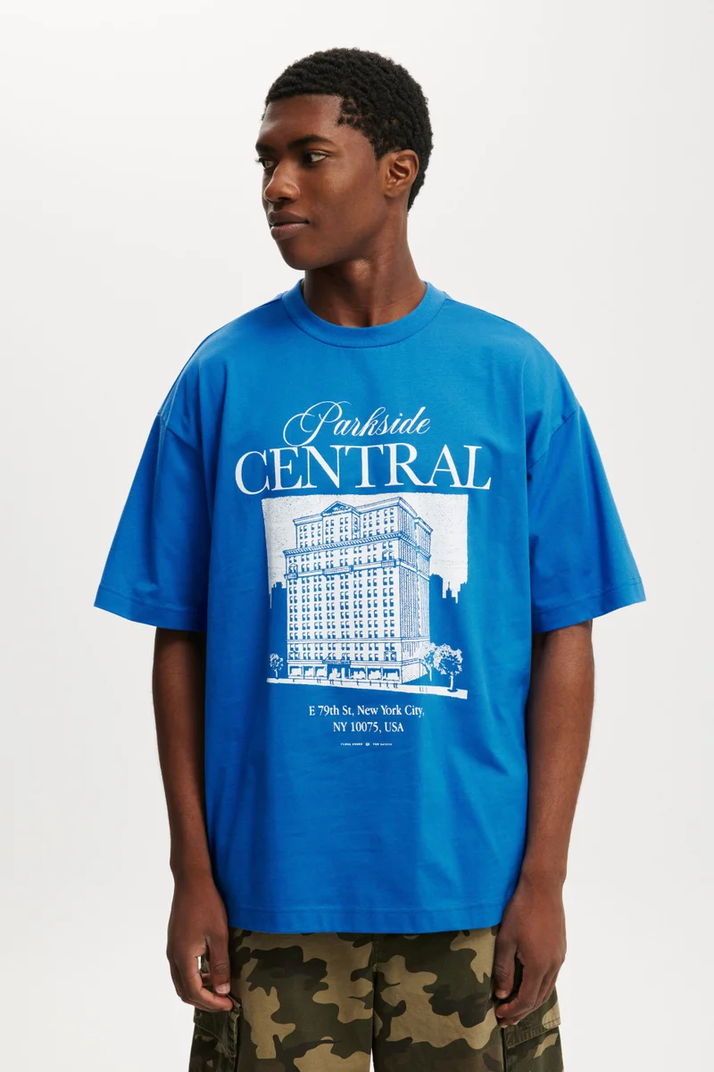 كوتون اون Box Fit Graphic T-Shirt
