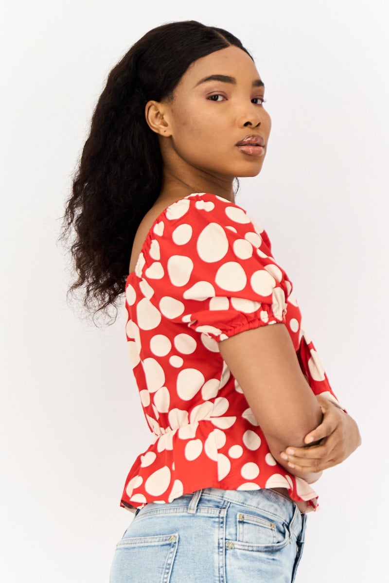 ONLY Women Diamond Neck Short Sleeve Allover Print Blouse, Multicolor - Image 2