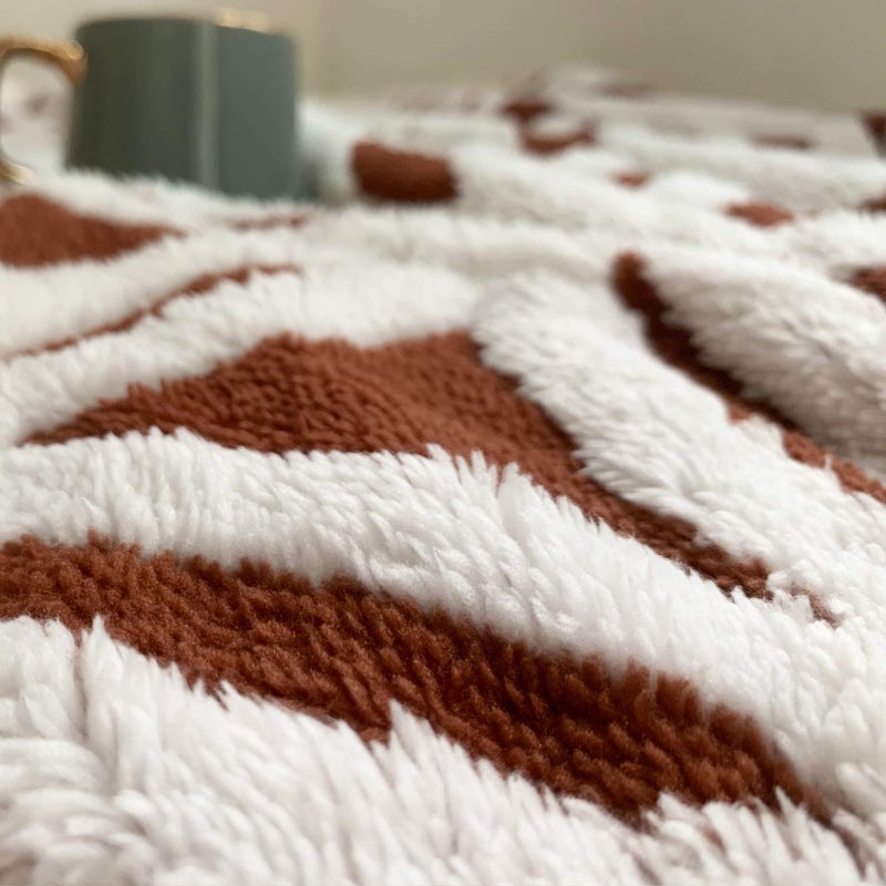 LOMAO Sherpa Fleece Blanket Fuzzy Soft Throw Blanket Dual Sided Blanket for Couch Sofa Bed (Brown, 60''x80'') - Image 5
