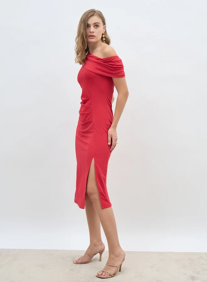 Styli Styli Solid One Shoulder Sheath Midi Dress with Ruched Detail
