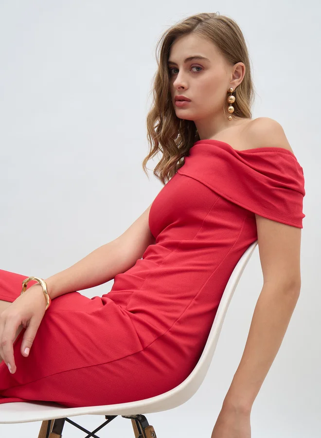 Styli Styli Solid One Shoulder Sheath Midi Dress with Ruched Detail
