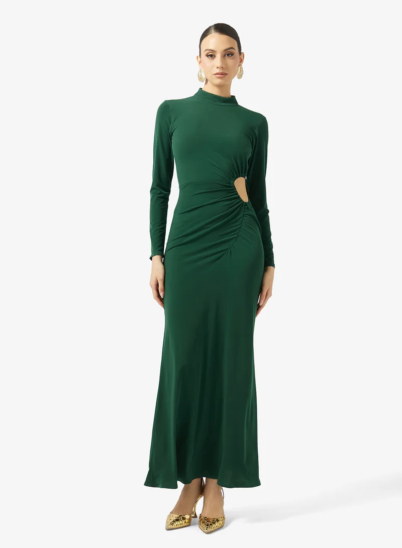 رينيه فستان ماكسي بياقة عالية وتفاصيل مقصوصة