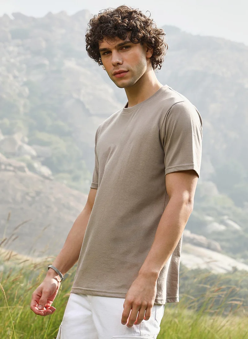 Campus Sutra Men's Cloud Grey Solid Regular T-Shirt
