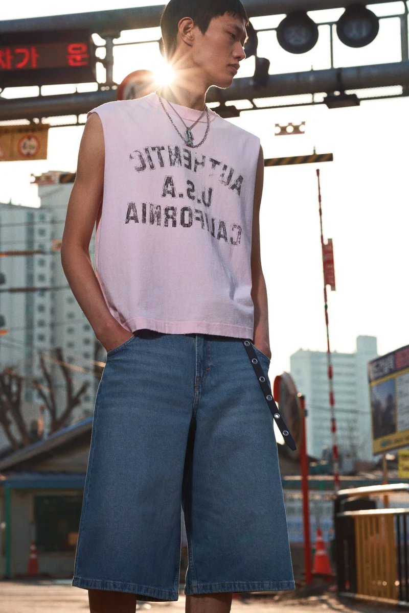 اتش اند ام شورت دنيم بقصة فضفاضة للغاية