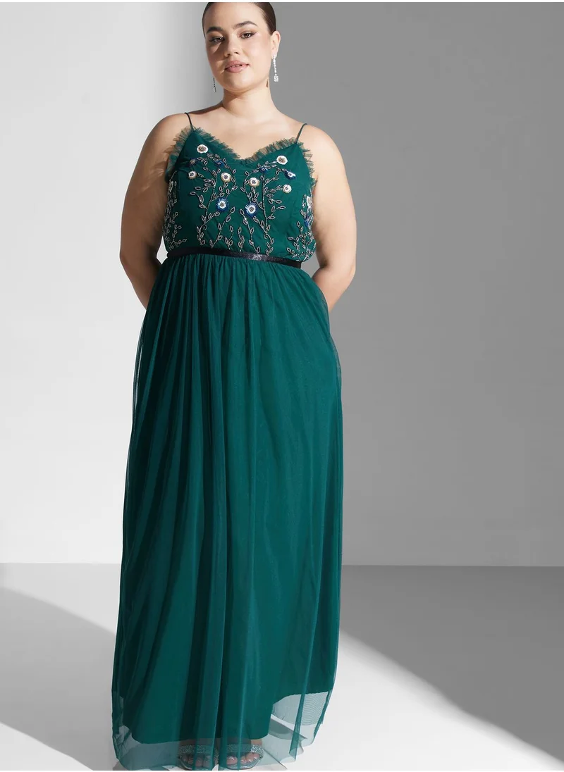 Ella Limited Curve Floral Embroidered Dress