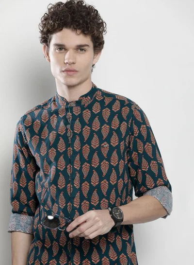 ذا انديان كراج كو Men Regular Fit Geometric Printed Full Sleeves Mandarin Collar Ethnic Shirt