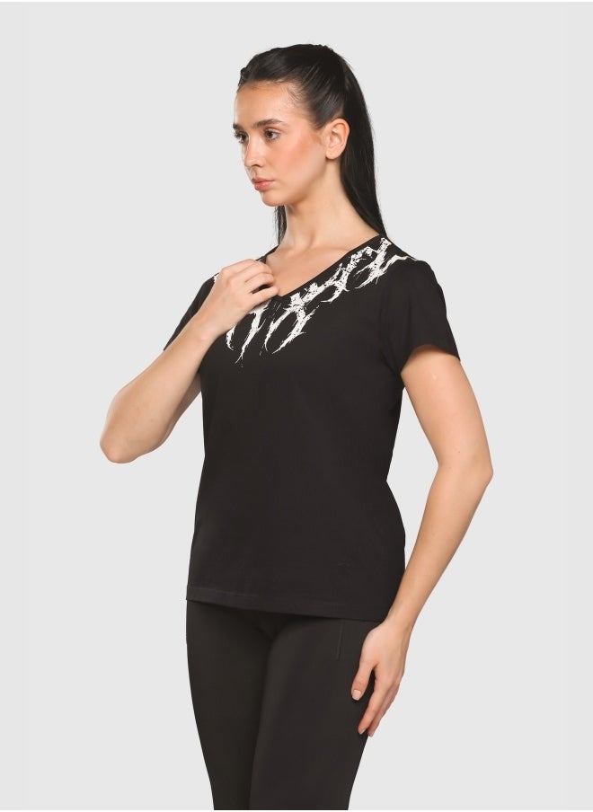 Musclemind Women's Printed V-Neck Regulr Fit T-Shirt with Super Soft, Long-Lasting Colour, Wrinkle Resistant Stretchable Fabric, for All Day Comfort  - Image 2