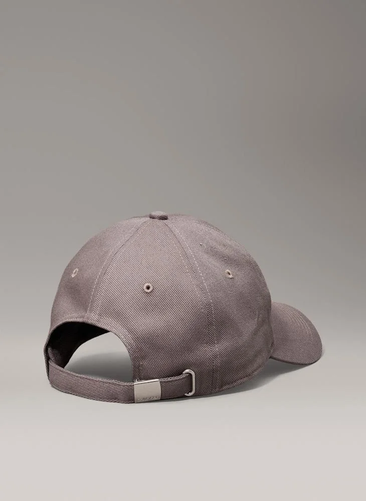 CALVIN KLEIN MONOLOGO EMBROIDERY BASEBALL curved peak CAP