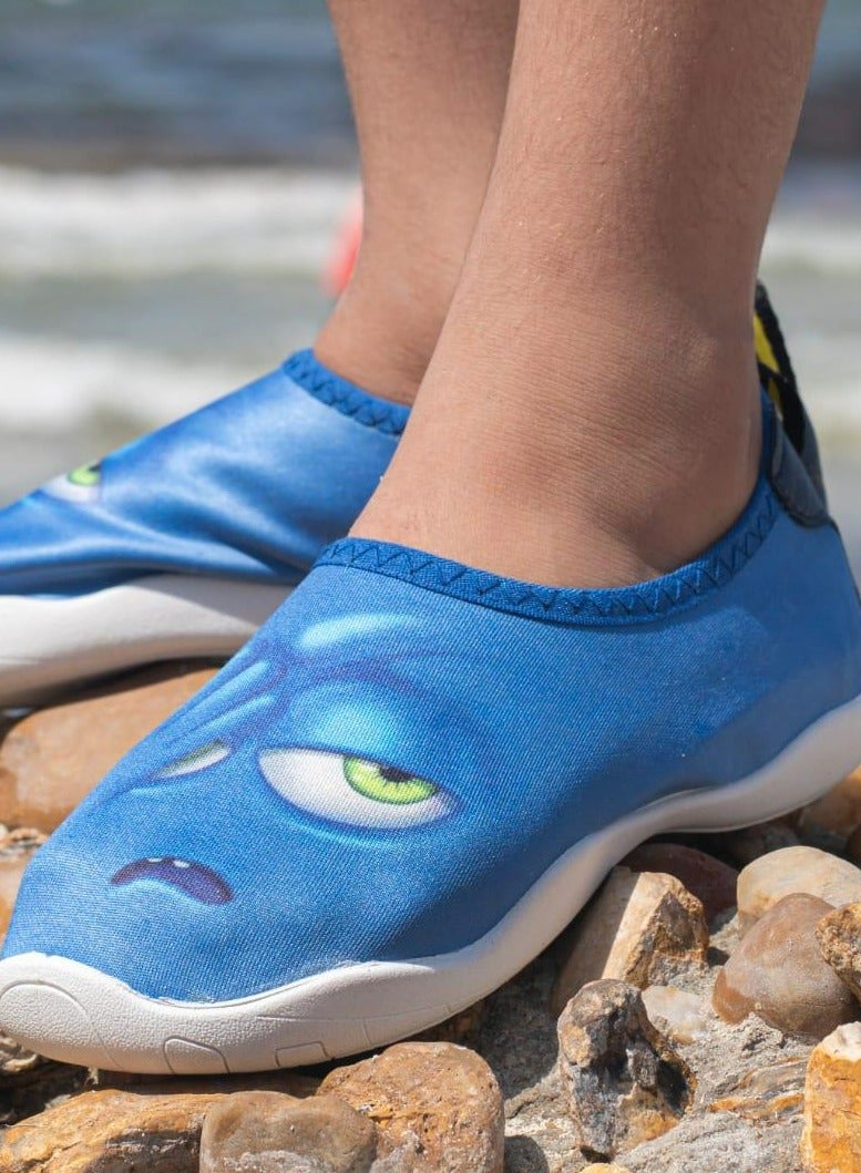 La Mer Comfort Fun for Little Feet Kids Beach Shoes - Image 1