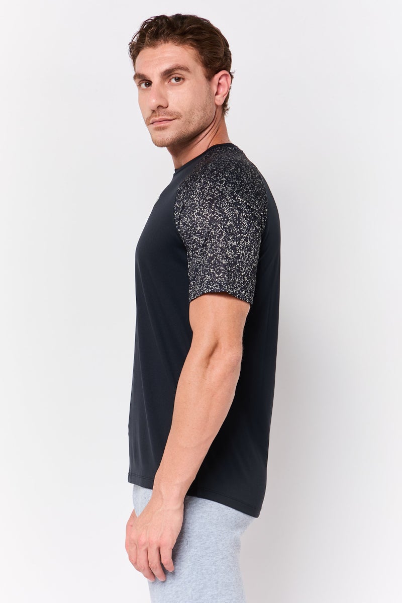 UNDER ARMOUR Men Loose Fit Short Sleeve Training T-shirt, Black - Image 3