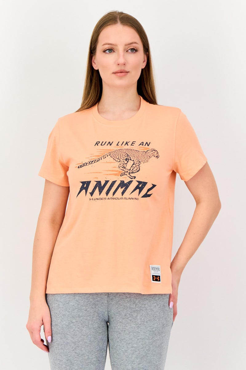 UNDER ARMOUR تي شيرت جري نسائي بأكمام قصيرة فضفاضة، كورال - Image 1