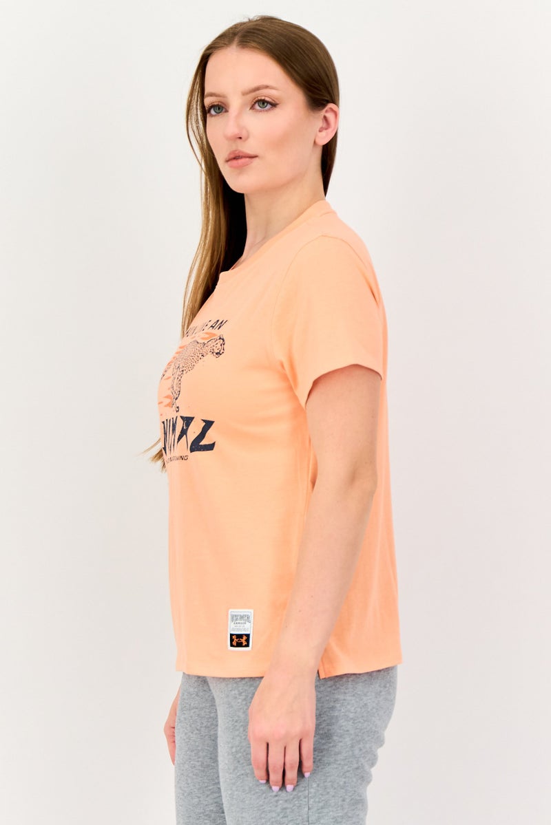 UNDER ARMOUR تي شيرت جري نسائي بأكمام قصيرة فضفاضة، كورال - Image 2