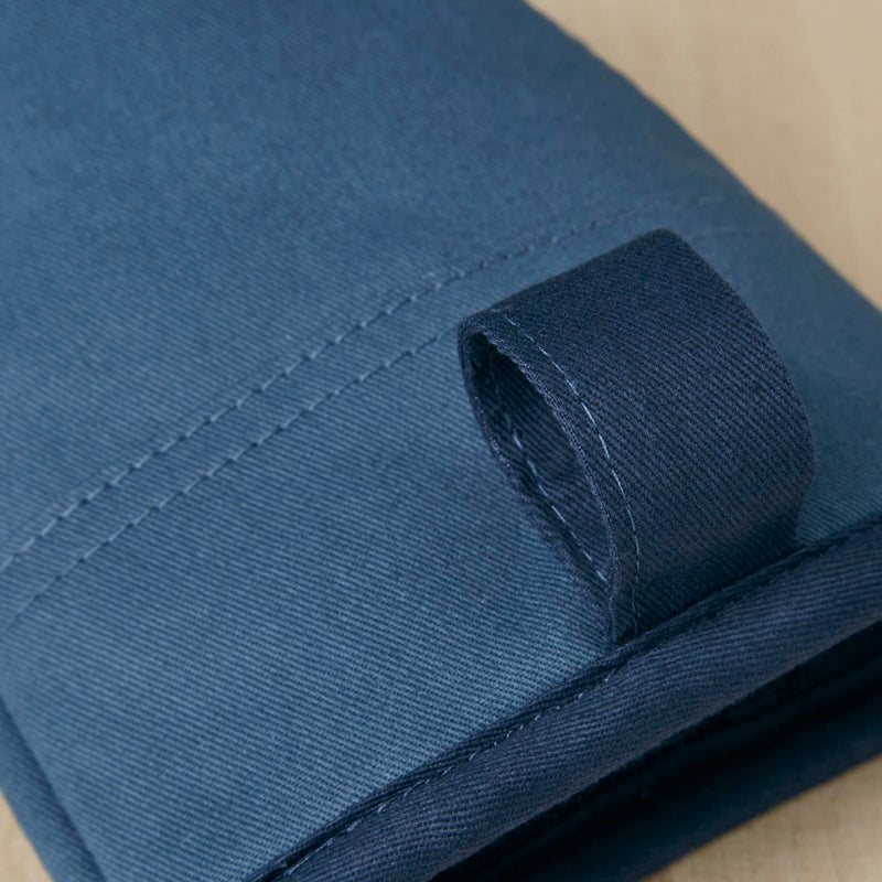 KitchenAid Beacon Two-Tone Non-Slip Oven Mitt Set  Navy/Ink  5.75""x13""  2 Piece - Image 4