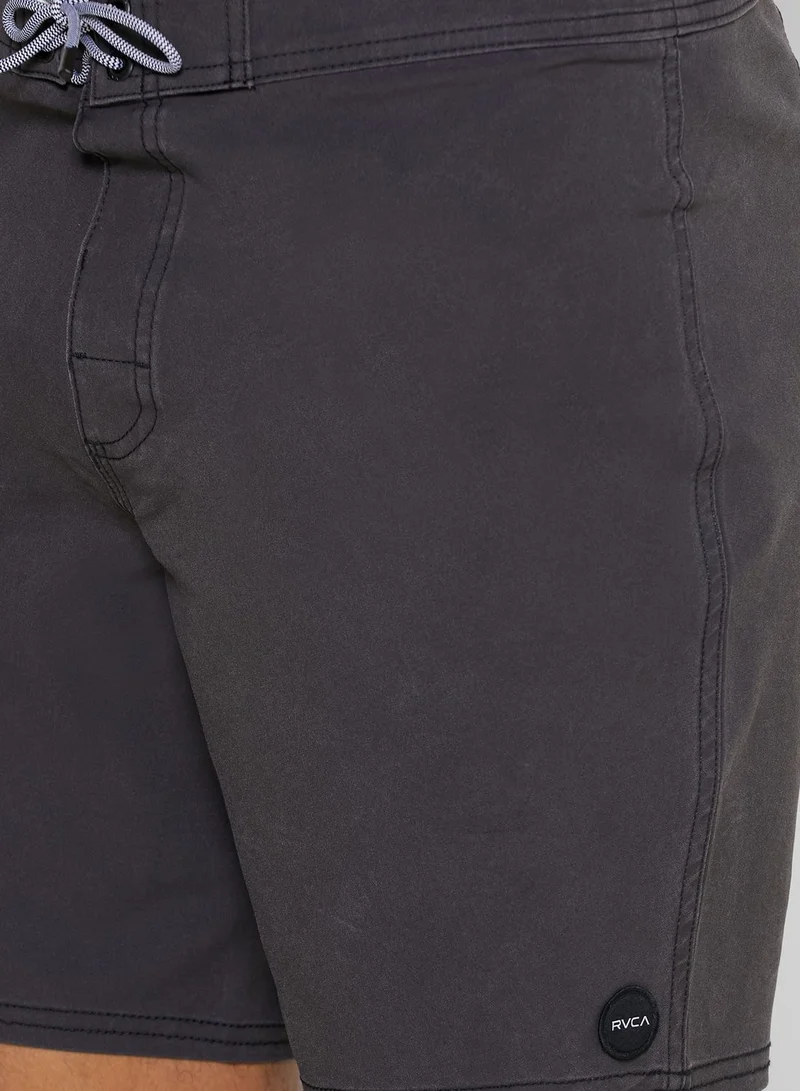 rvca VA Trunk 17' Shorts