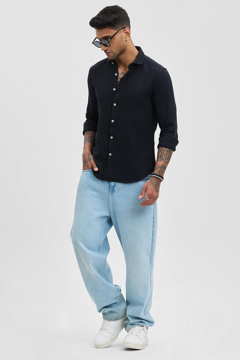 SNITCH قميص أسود بتصميم ذاتي بقصة ضيقة