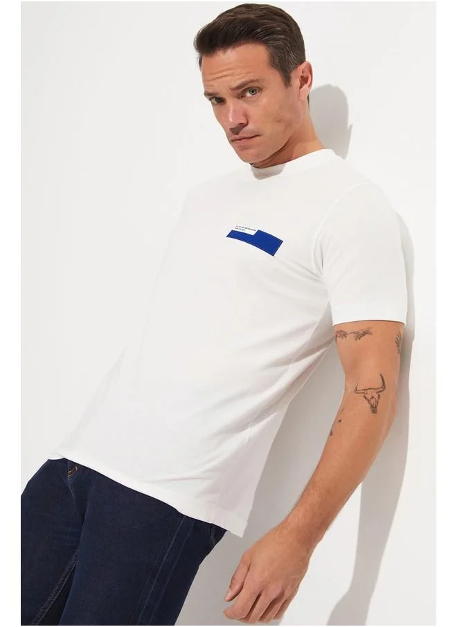 JUNE June Men Regular Fit Printed Crew Neck Tshirt White