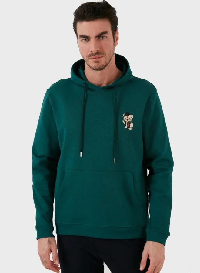 بوراتي سويت شيرت بغطاء رأس قطني بقصة عادية للرجال من بوراتي بجيب كنغر