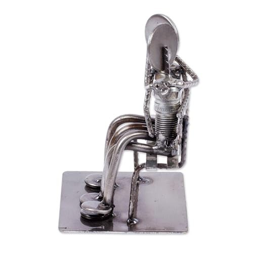 NOVICA تمثال معدني رومانسي من قطع غيار السيارات المعاد تدويرها من NOVICA، بارتفاع 4.7 بوصة 'أحباء مقعد الحديقة' - Image 3