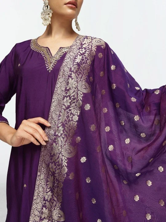 ISHIN Women'S Purple Cotton Blend Embellished Tunic Full Length Pleat Front Straight Fit Kurta Set