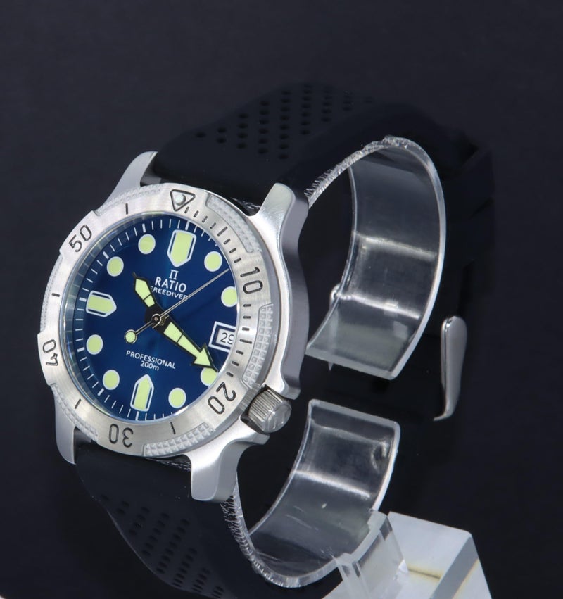 RATIO FreeDiver Professional Diver Watch Sapphire Crystal Quartz Dive Watch 200M for Men (Blue) - Image 2