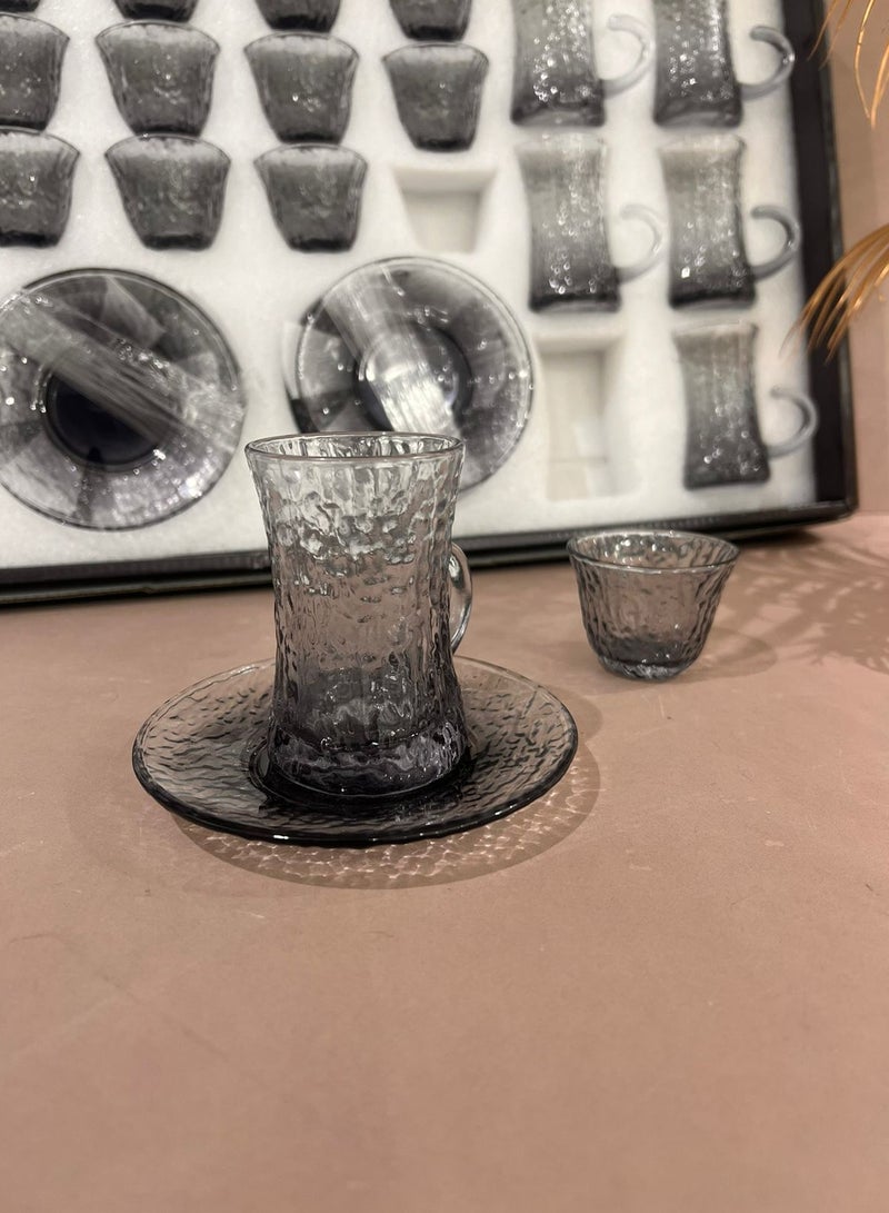 A set of Tea Cups and Coffee Cups with Saucers, 36 pieces  - Image 2