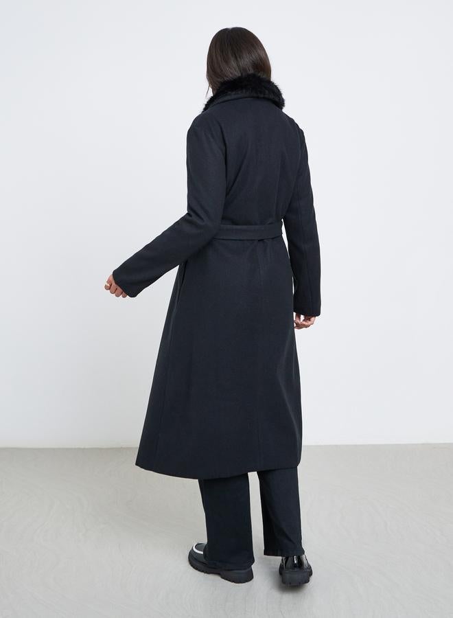 ستايلي معطف بملمس صوف مع تفاصيل فرو صناعي - Image 5