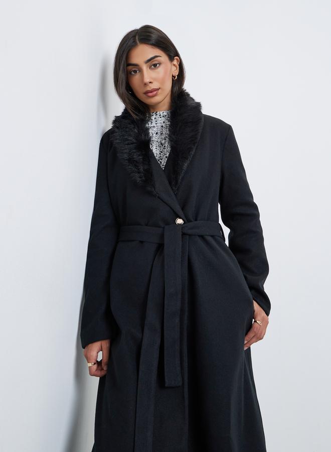 ستايلي معطف بملمس صوف مع تفاصيل فرو صناعي - Image 2