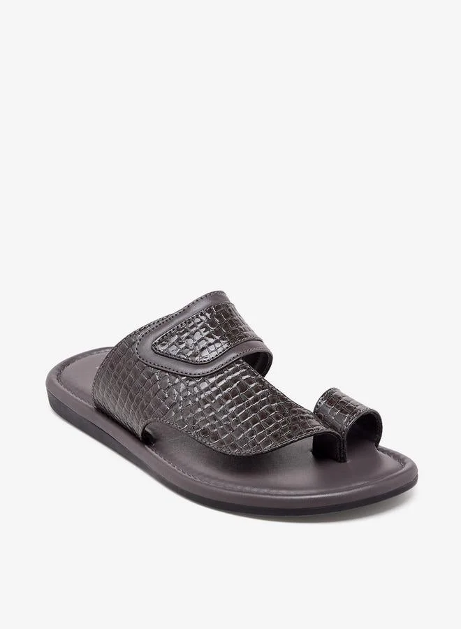 الواحة Boys Toe Loop Arabic Sandals