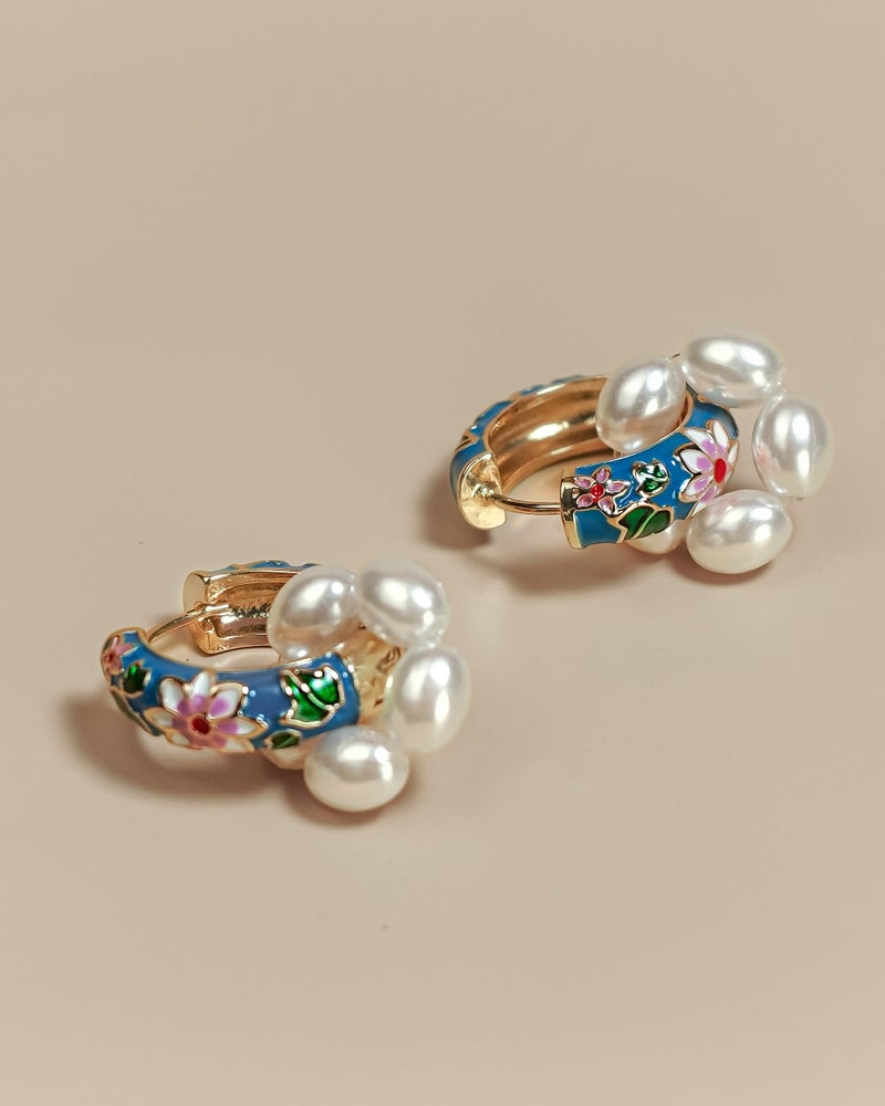 SNGIA 18K gold plated Hoop Earrings, Pearl Earrings, 18K gold plated, Hypoallergenic, Boho, Chunky & Small Sizes, Perfect for Women & Special Occasions, Two Ways to Wear with Removable Pearls - Image 3