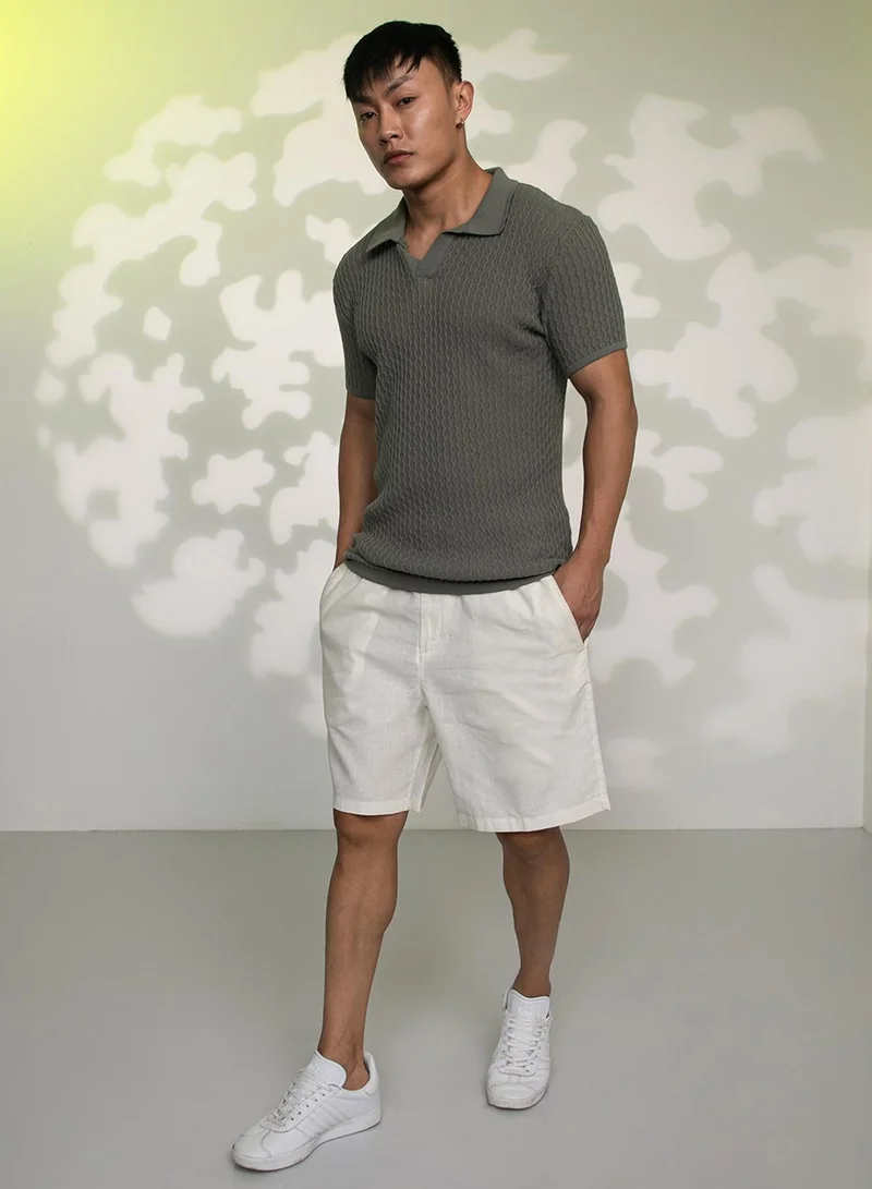 CAHOOT  Men's Moss Green Swirl-Textured Polo T-Shirt For Casual Wear | Polo Neck | Short Sleeve | Pull On Closure | T-Shirt Crafted With Comfort Fit For Everyday Wear for Men | Best Price UAE