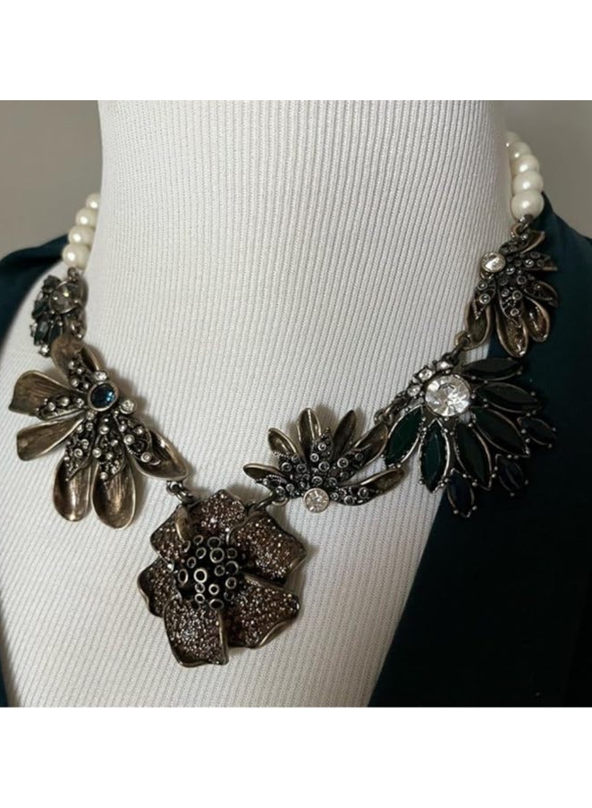 Floral Collar Necklace for Women Girls, Beautiful White Pearl Design Luxury Statement Piece, Fashion Jewelry Timeless Accessory Green Blue Black Stones and Crystals, Gift Ideas  - Image 2