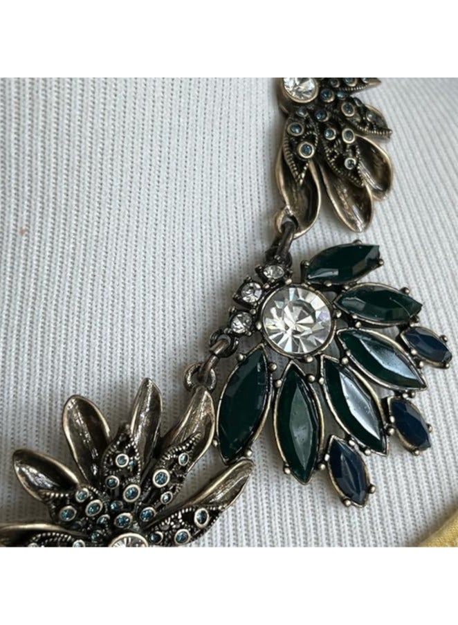 Floral Collar Necklace for Women Girls, Beautiful White Pearl Design Luxury Statement Piece, Fashion Jewelry Timeless Accessory Green Blue Black Stones and Crystals, Gift Ideas  - Image 3