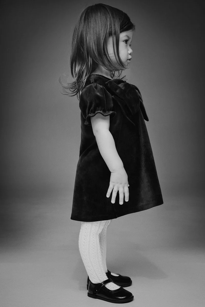 اتش اند ام فستان من الفيلور بتفاصيل فيونكة