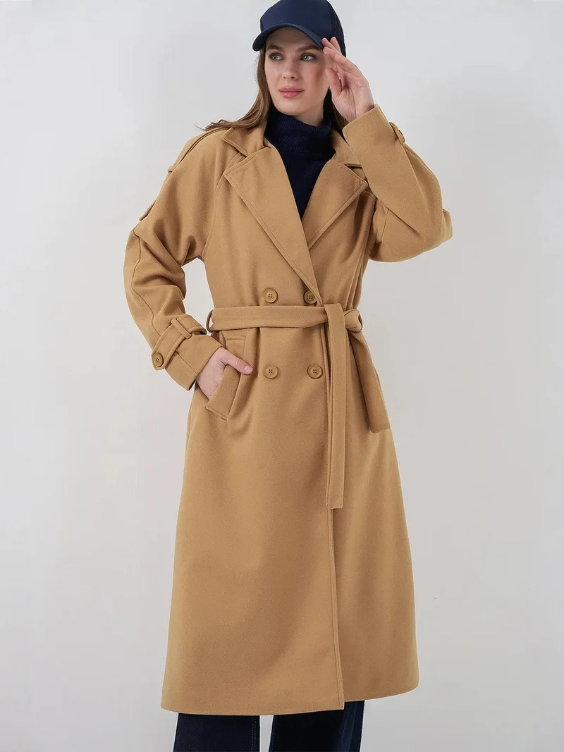 بيغ دارت معطف  ذو الصدر المزدوج بأزرار ونقش بارز